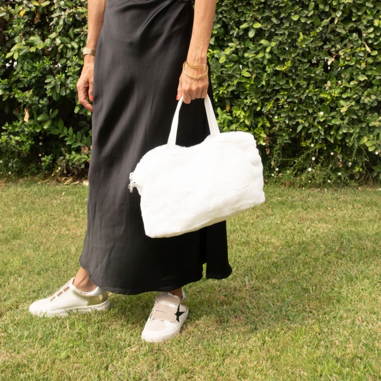 Bolso de piel sintética con asa y correa desmontable