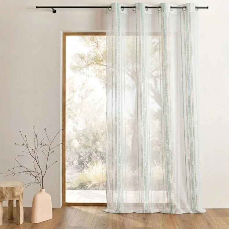 Cortina de jacquard con finas rayas verticales