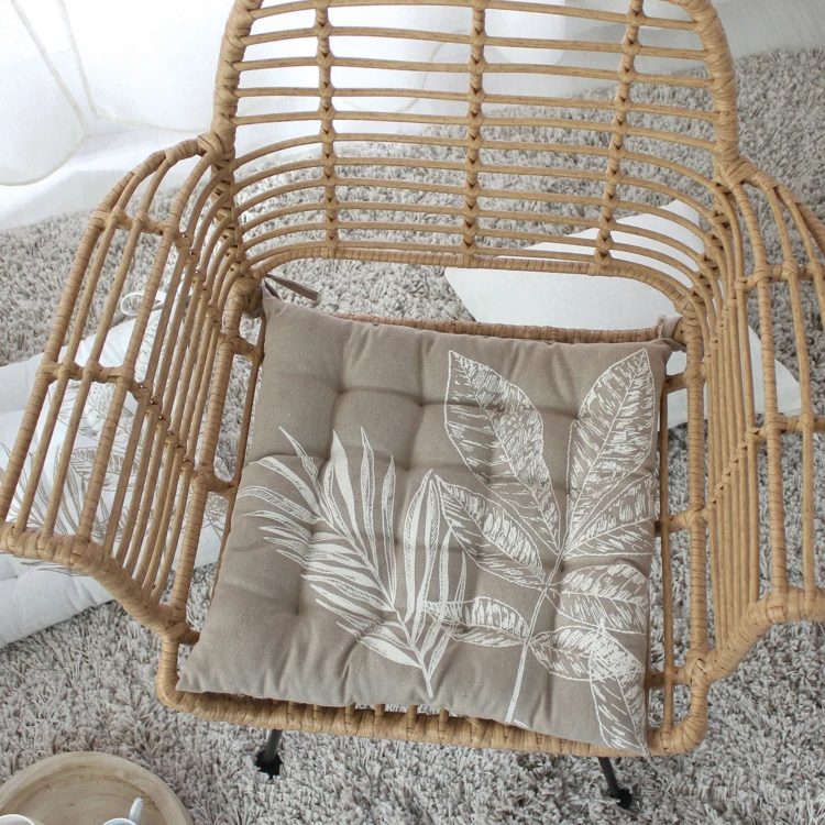 Cojín de silla acolchado con estampado natural