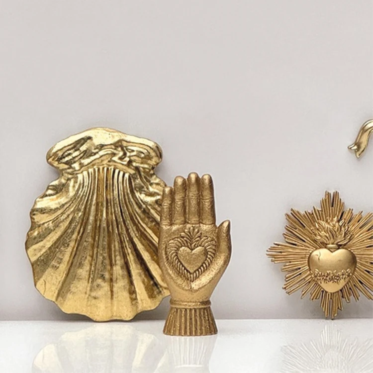 Ex-voto main objet décoratif