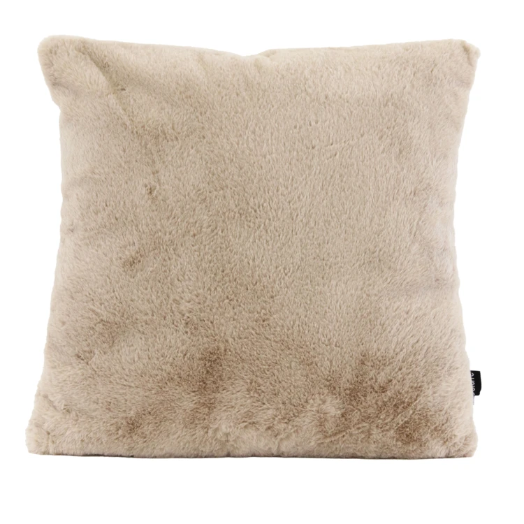 Coussin tout doux imitation fourrure