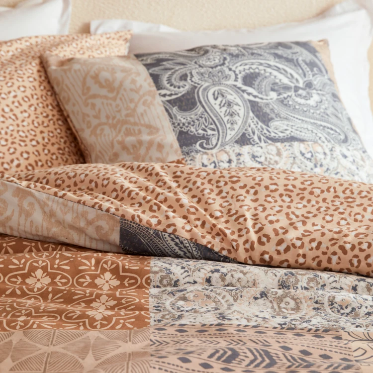 Wendebettwäsche aus Baumwolle mit Patchwork-Print