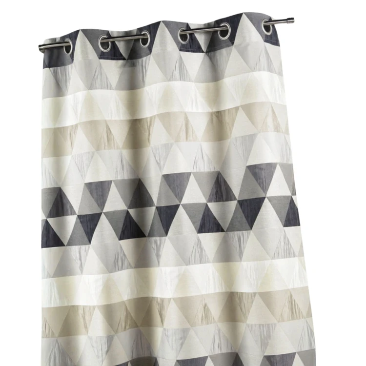 Cortina jacquard triangular