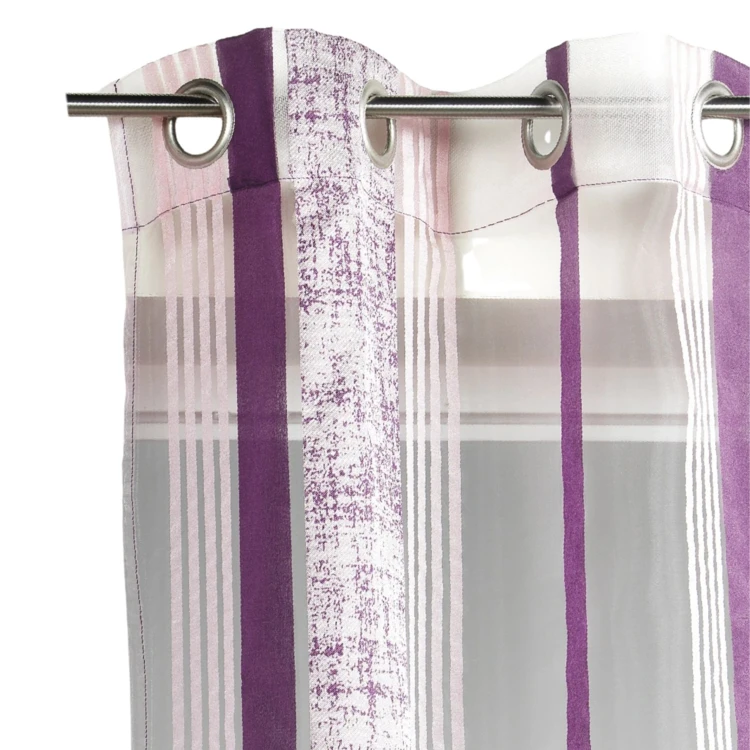 Cortina de organza com riscas jacquard