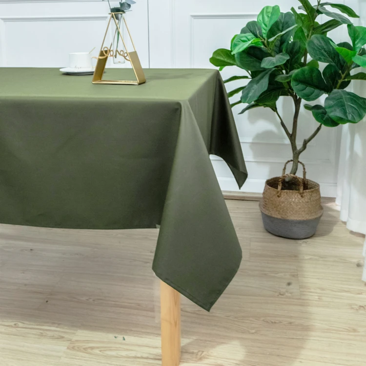 Nappe carrée et enduite antitache