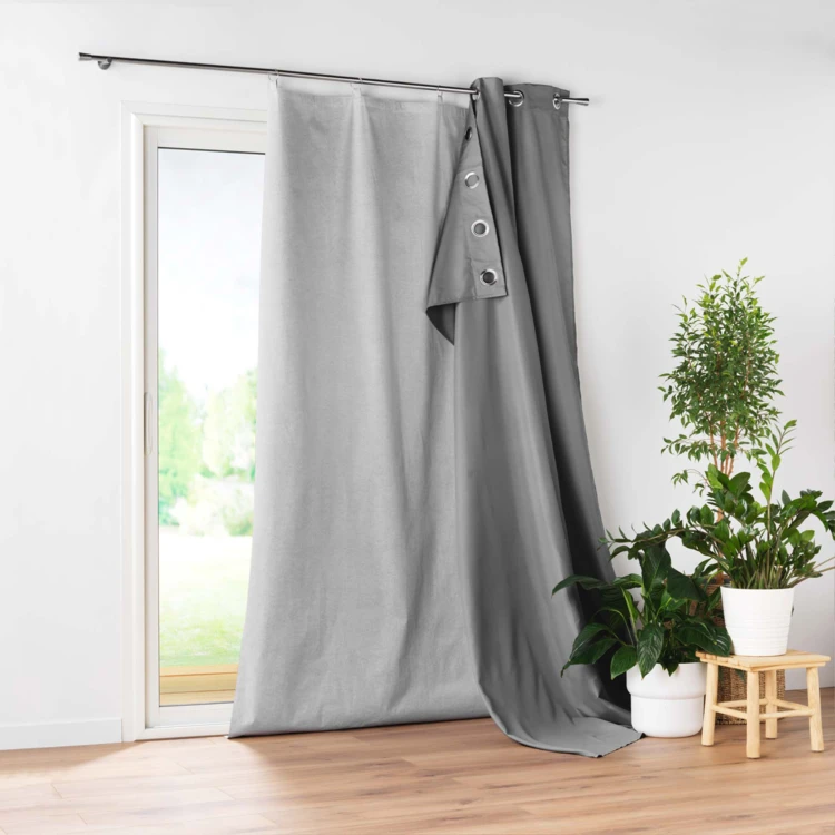 Forro térmico com argolas para cortinados