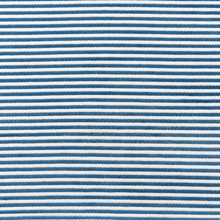 Plaid rayé à pompons