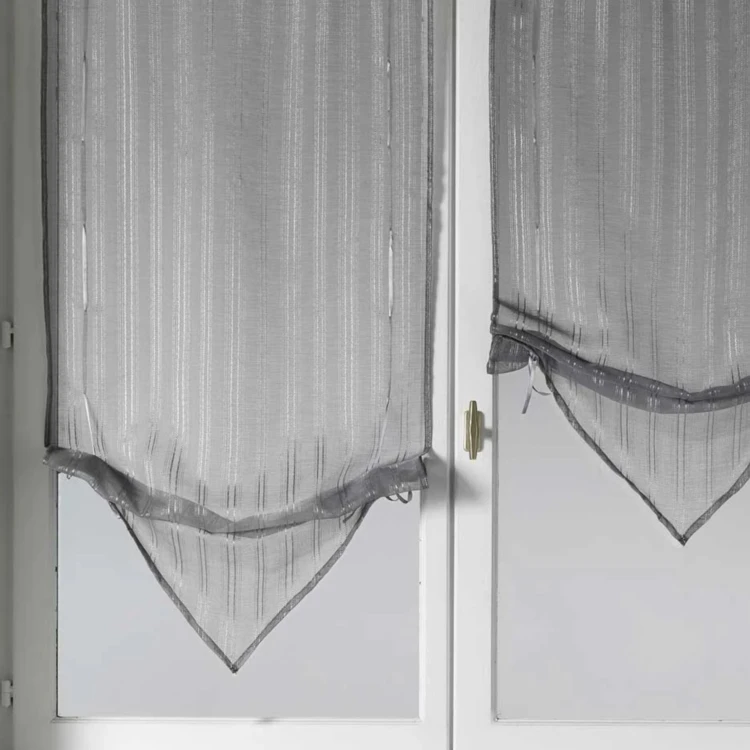 Par de cortinas transparentes com pontas e fios de lurex