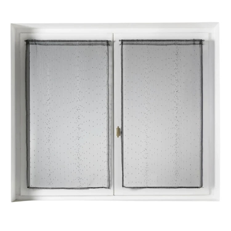 Par de pequenas cortinas de organza às riscas