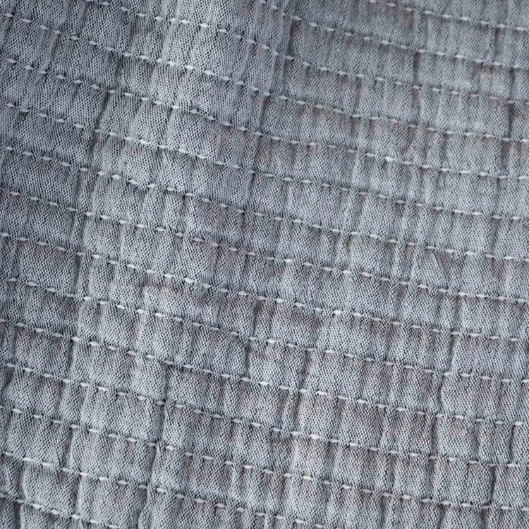 Coperta boutis trapuntata in cotone lavato