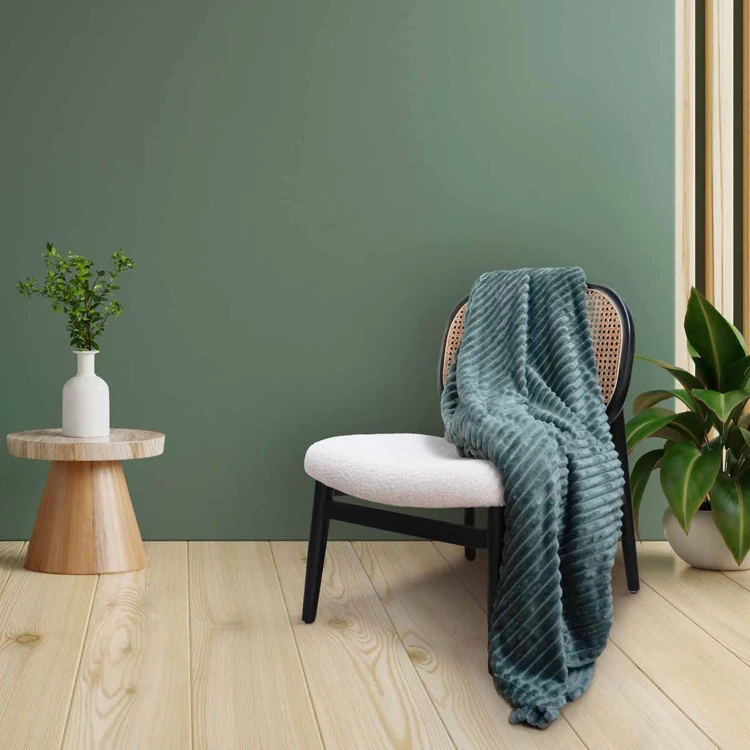 Fleece-Decke mit 3D-Rippeneffekt