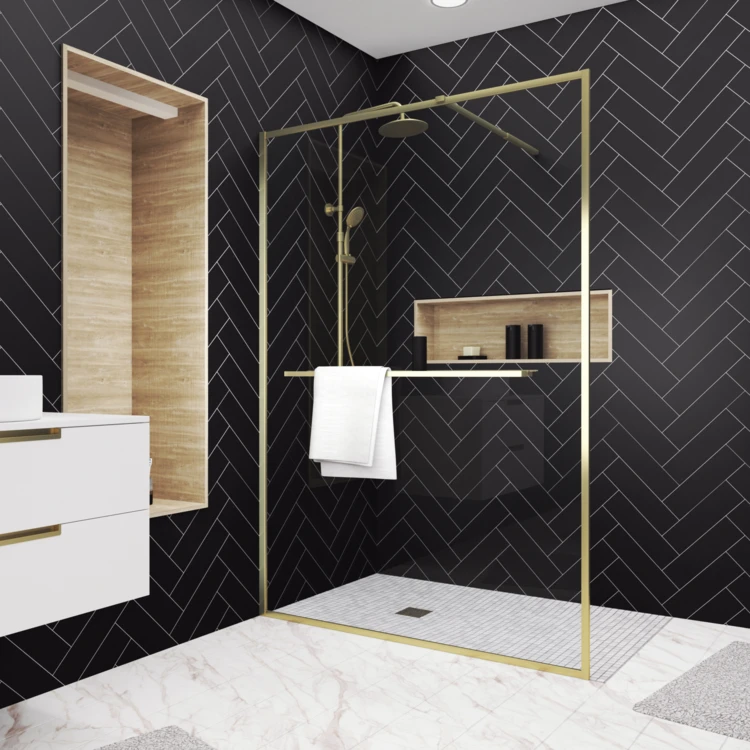 Paroi de douche à l’italienne avec étagère et porte-serviette