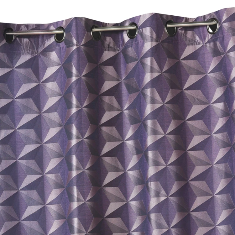 Cortina opaca em jacquard com motivos geométricos