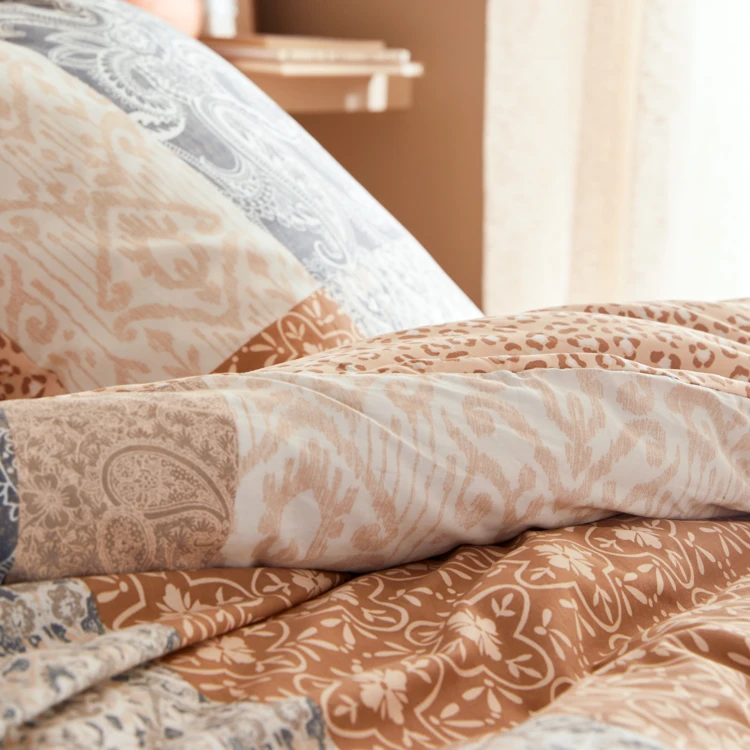 Wendebettwäsche aus Baumwolle mit Patchwork-Print
