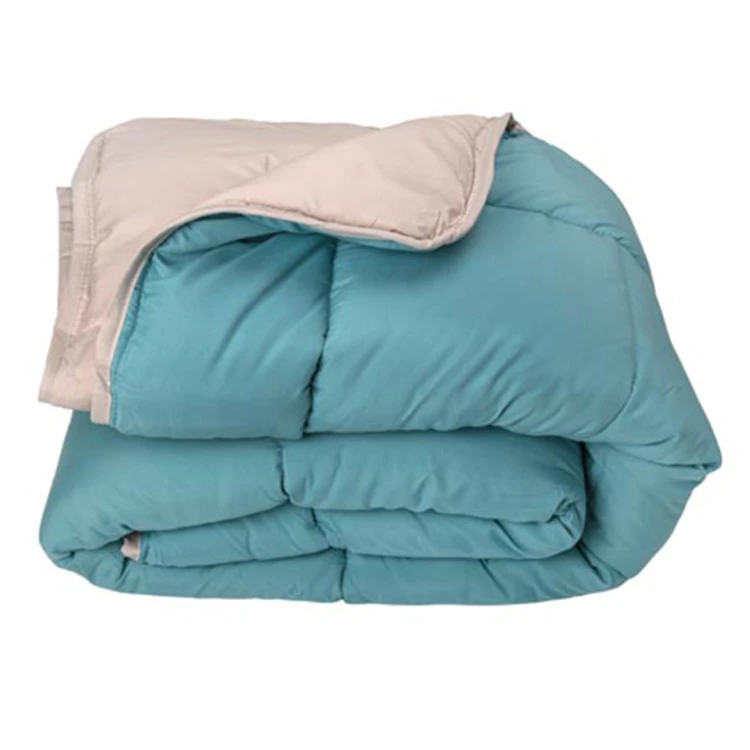 Couette légère réversible bicolore en microfibre 200 gr/m²