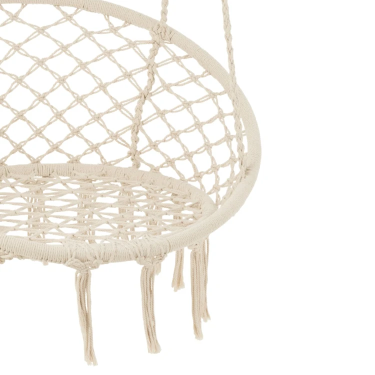 Hängesessel aus Makramee im Boho-Chic-Stil