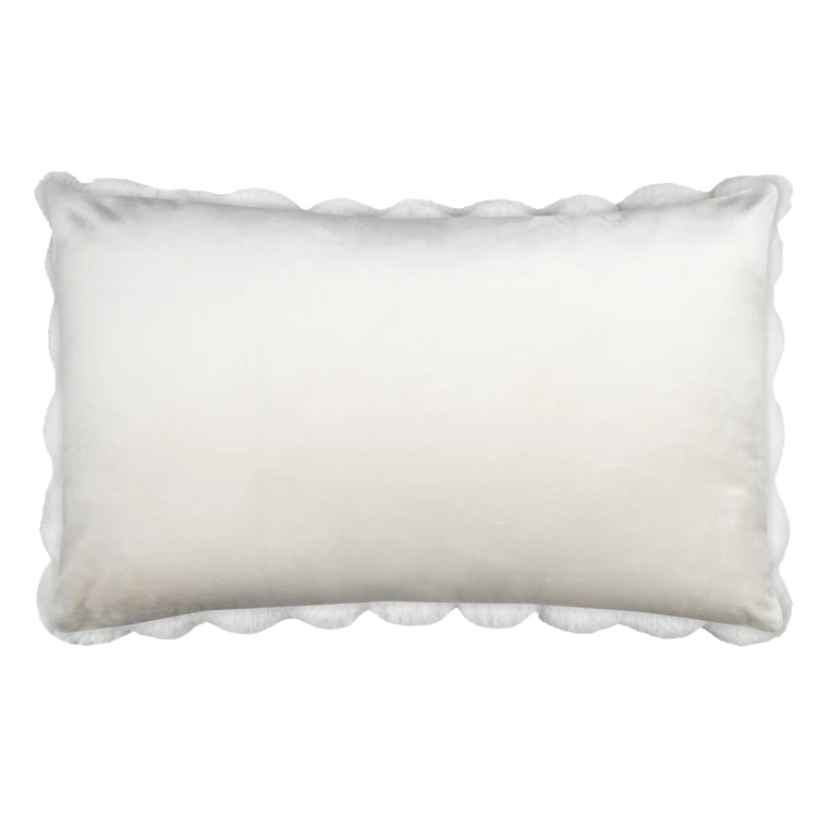 Coussin déhoussable imitation fourrure