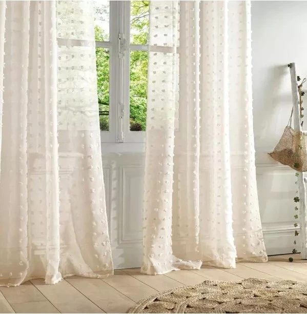 Velo per bambini con piccole nappe