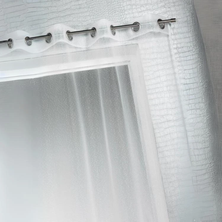 Organza voile met fijne horizontale strepen