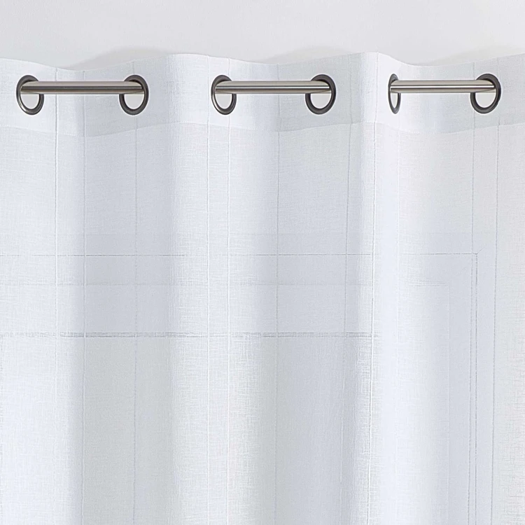 Cortinas lisas de rayas finas
