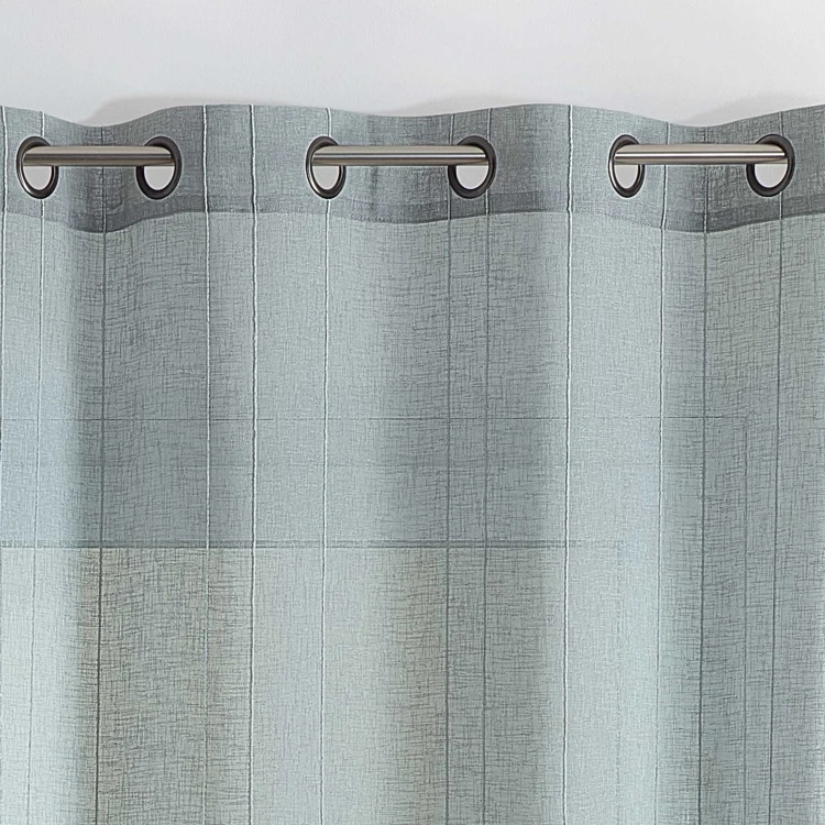 Cortinas lisas de rayas finas