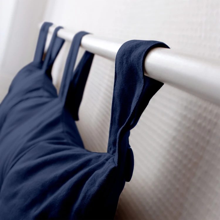 Cuscino per testiera in cotone con linguette a bottone
