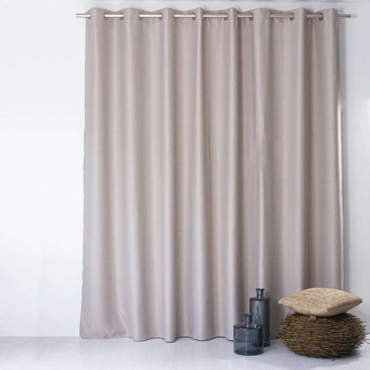 Tenda oscurante in filo nero di grande larghezza