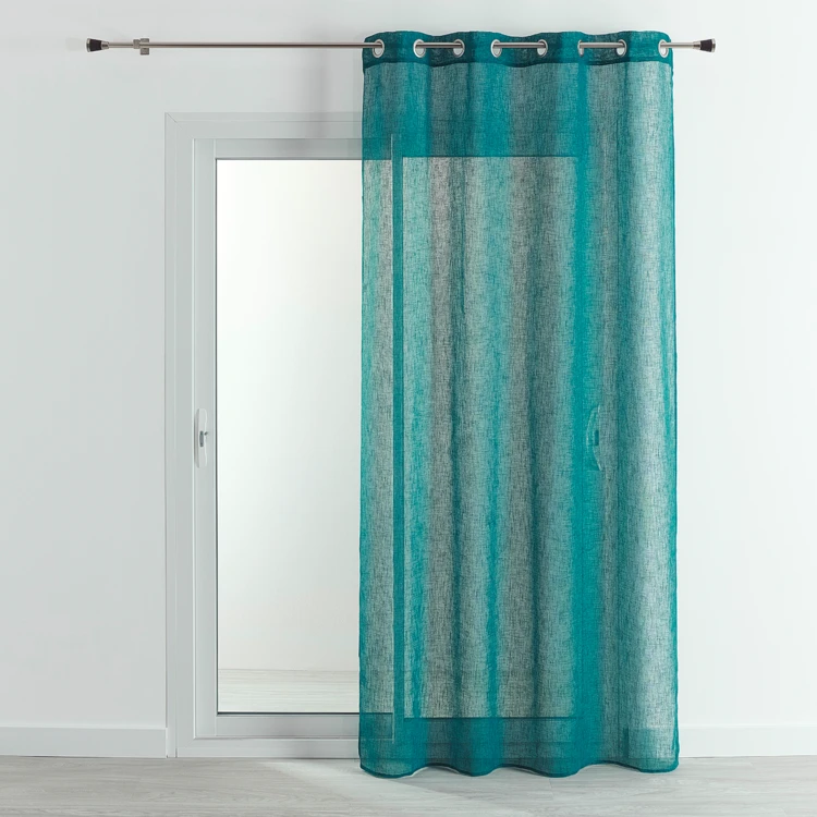 Cortinas com efeito linho
