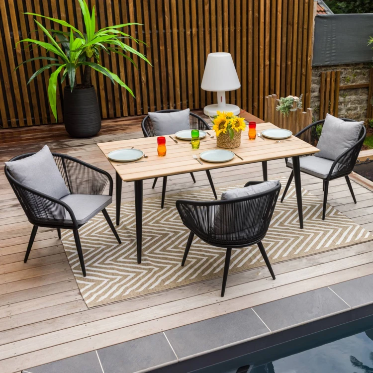 Table de jardin esprit indus