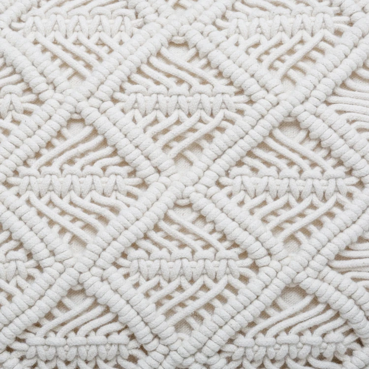 Coussin macramé à franges
