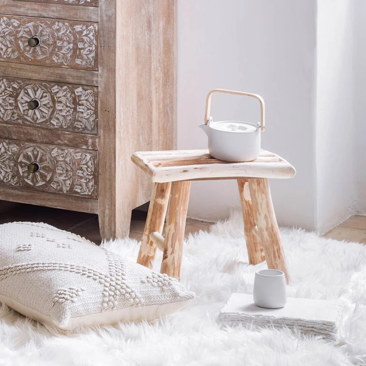 Sgabello in legno