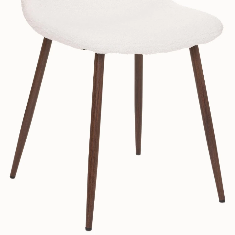 Lot de 2 chaises en imitation noyer à bouclette