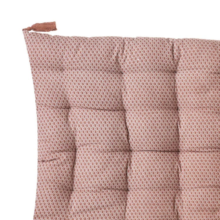 Matelas de sol à pompons
