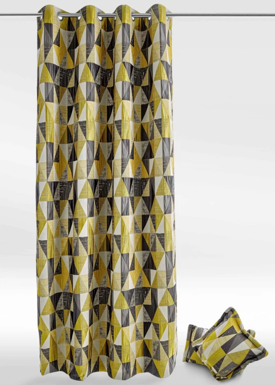Cortina de design com padrão triangular