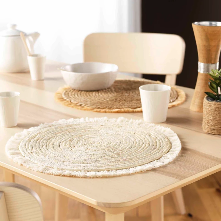 Set de table frangé en jonc