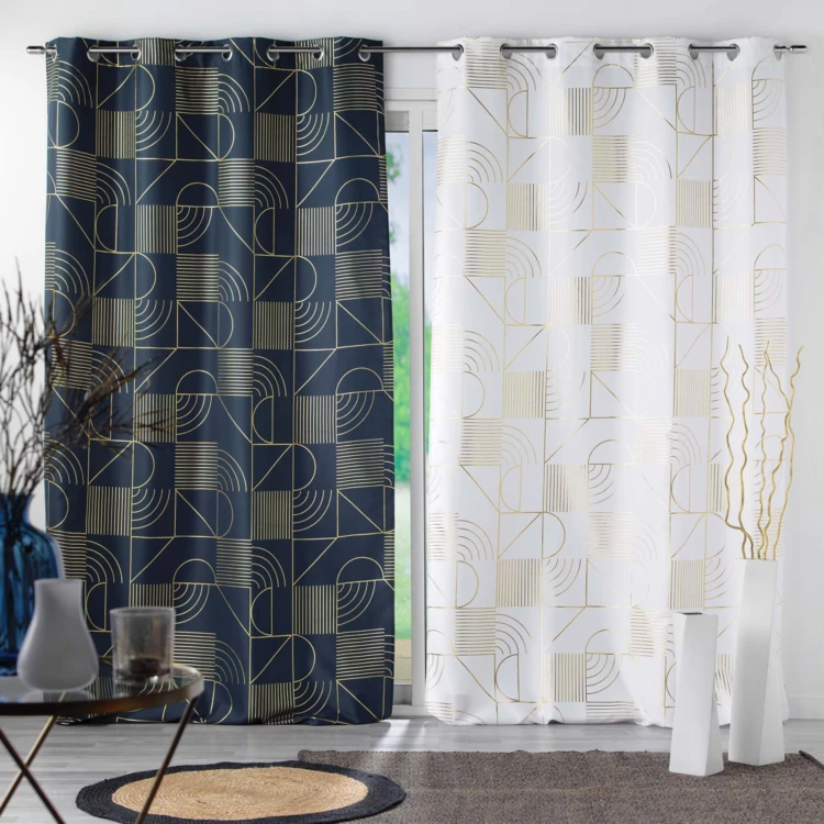 Siebvorhang mit Metallic-Muster