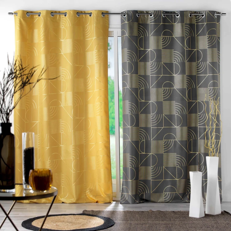 Siebvorhang mit Metallic-Muster