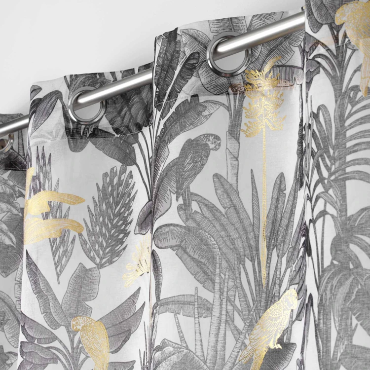 Folhas exóticas com estampados metálicos