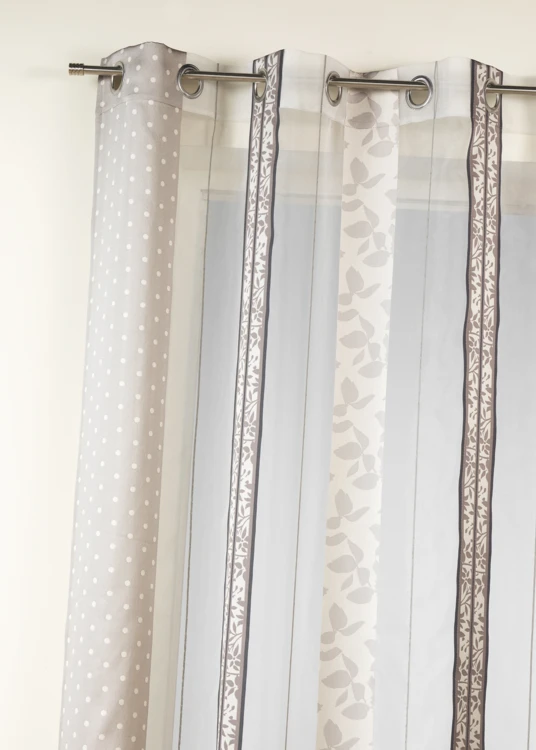 Tenda in organza jacquard a righe verticali con motivi