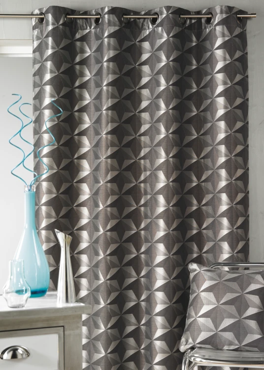 Cortina opaca em jacquard com motivos geométricos