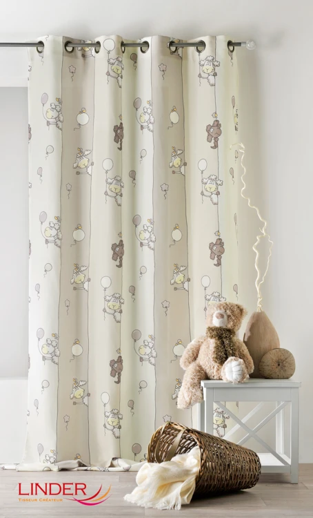 Cortina com estampado de ovelhas para crianças