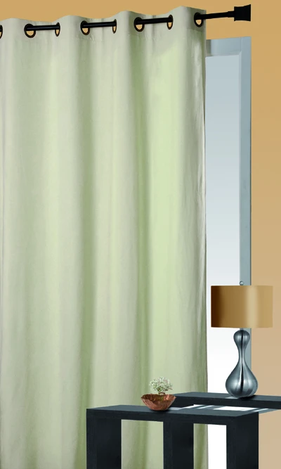 Rideau obscurcissant et isolant aspect velours