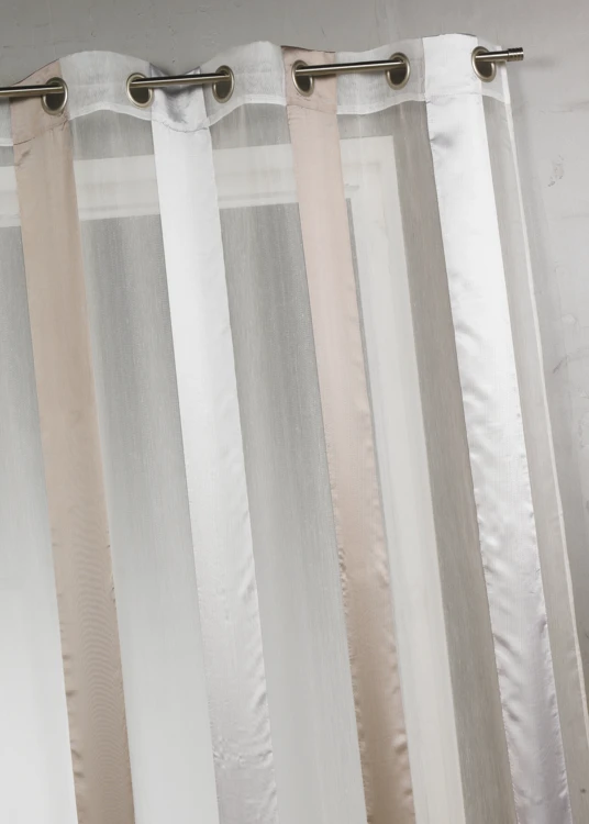 Bicolore con strisce verticali