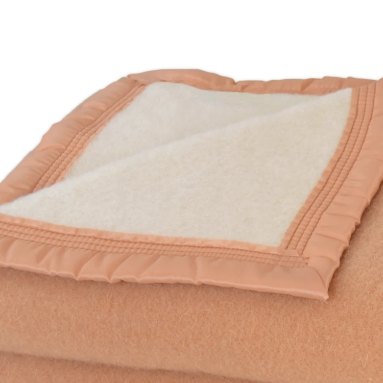 Deken van 100% zuiver scheerwol 500g/m²
