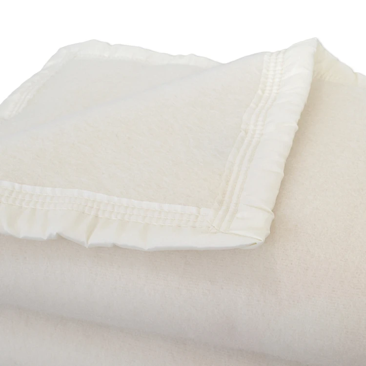 Deken van 100% zuiver scheerwol 500g/m²