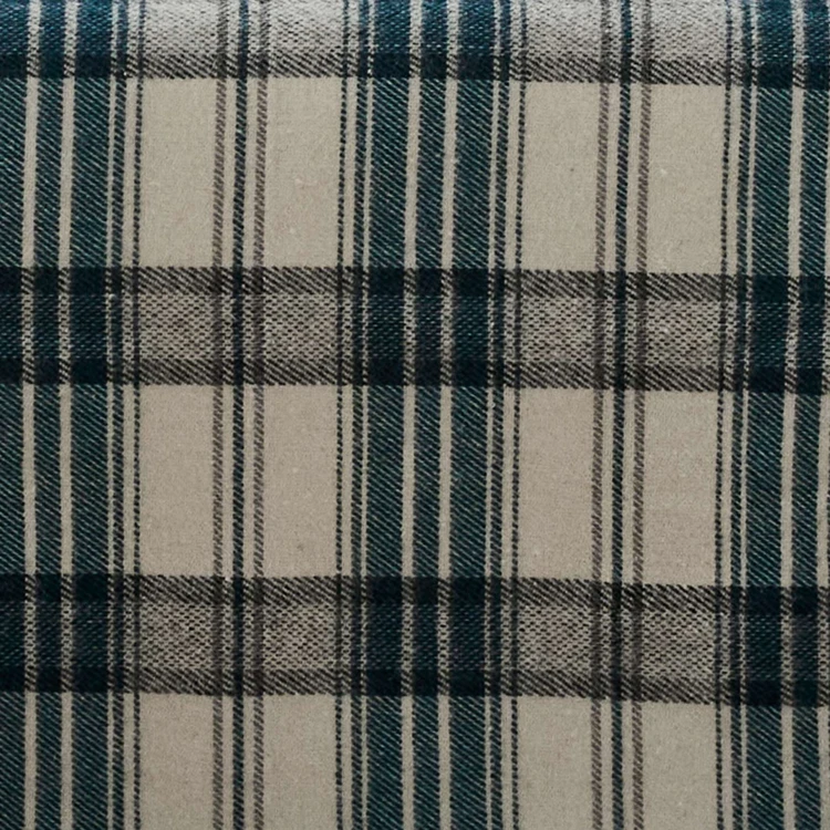 Couverture en laine tartan esprit montagne