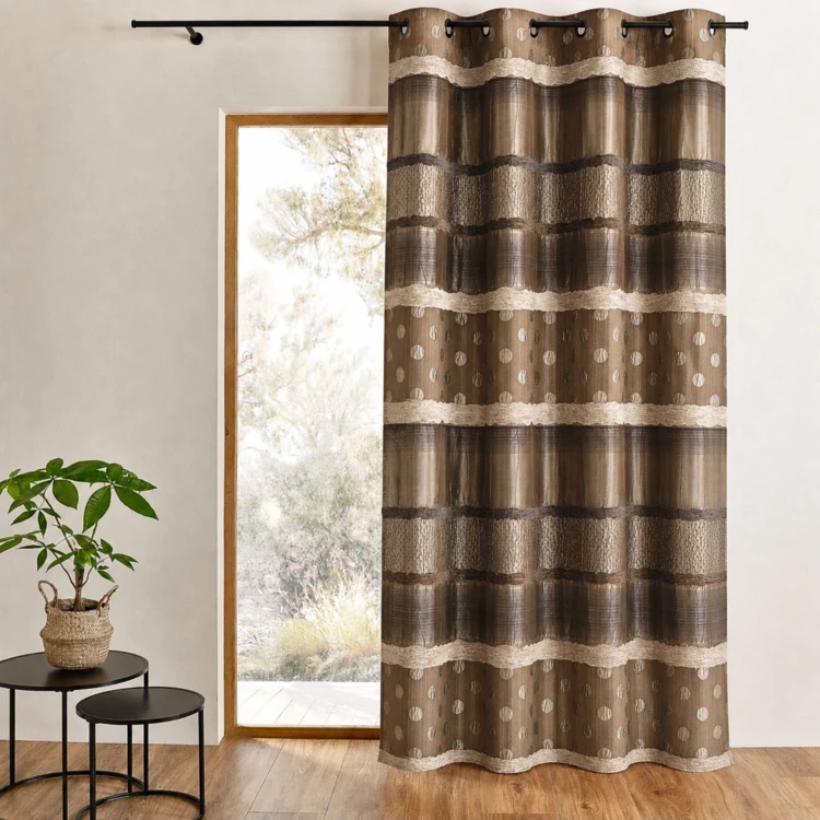 Cortina em jacquard com bolinhas e riscas