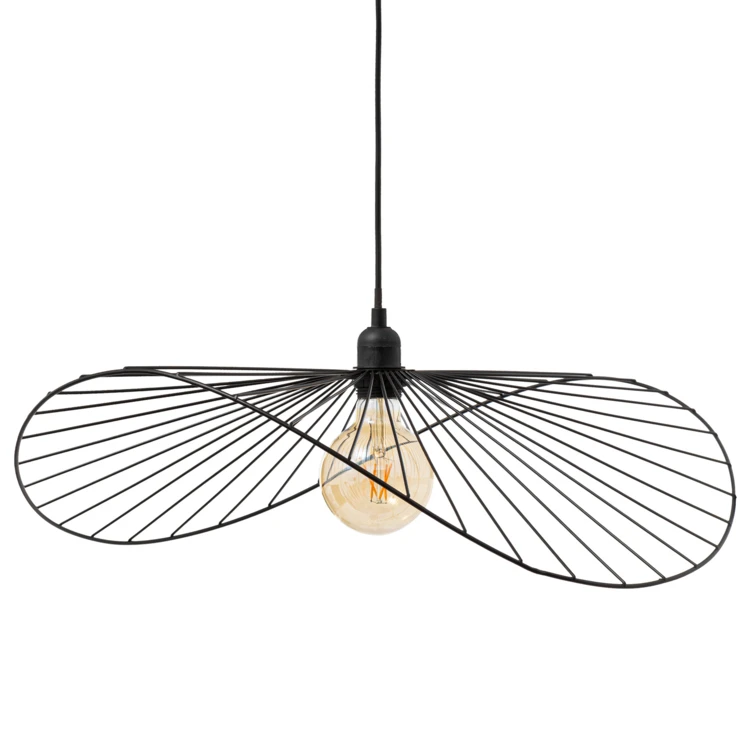 Candeeiro suspenso em metal preto