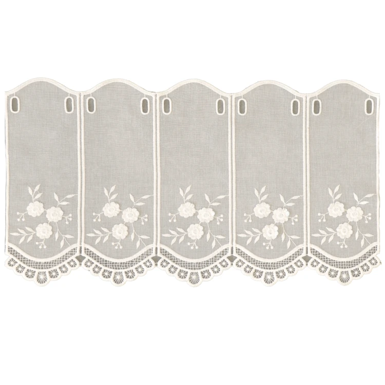 Brise-bise brodé à motifs floraux