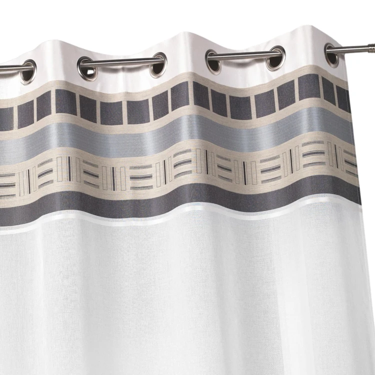 Vorhang mit High-Design-Vorsatzschale